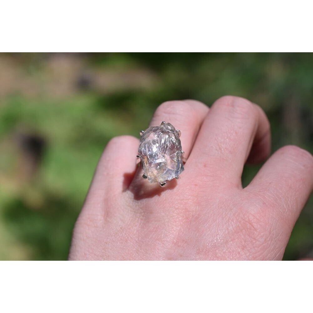 alternative raw Lake County diamond engagement rings, raw crystal size 8